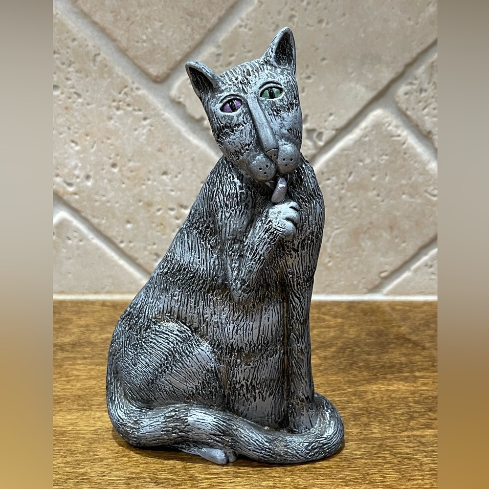 Marsha McCarthy Signed Resin Cat Figure